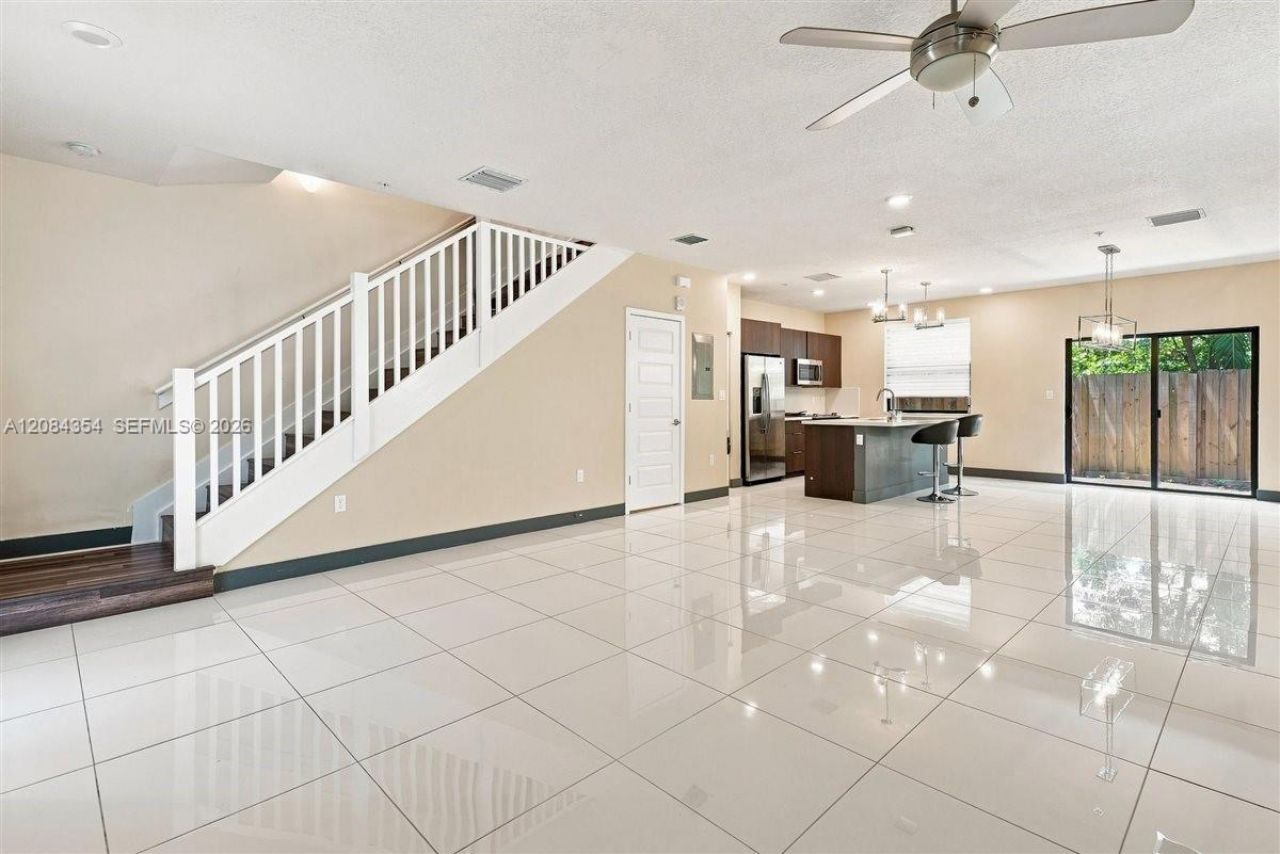 10455 NW 82nd St, Unit 10, Doral, FL 33178 Photo