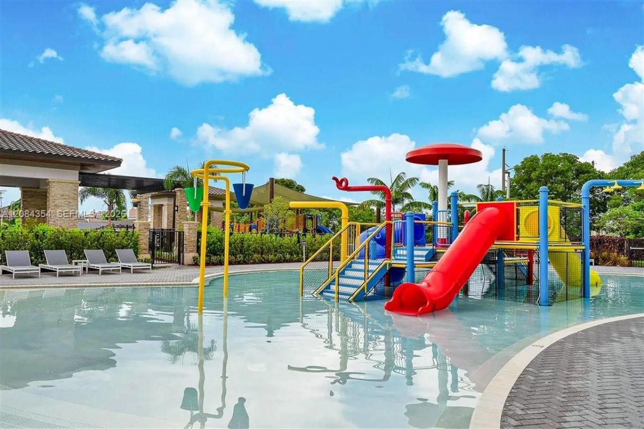 10455 NW 82nd St, Unit 10, Doral, FL 33178 Photo