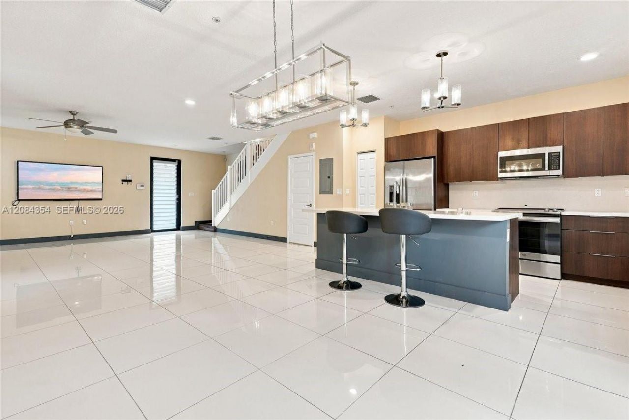 10455 NW 82nd St, Unit 10, Doral, FL 33178 Photo