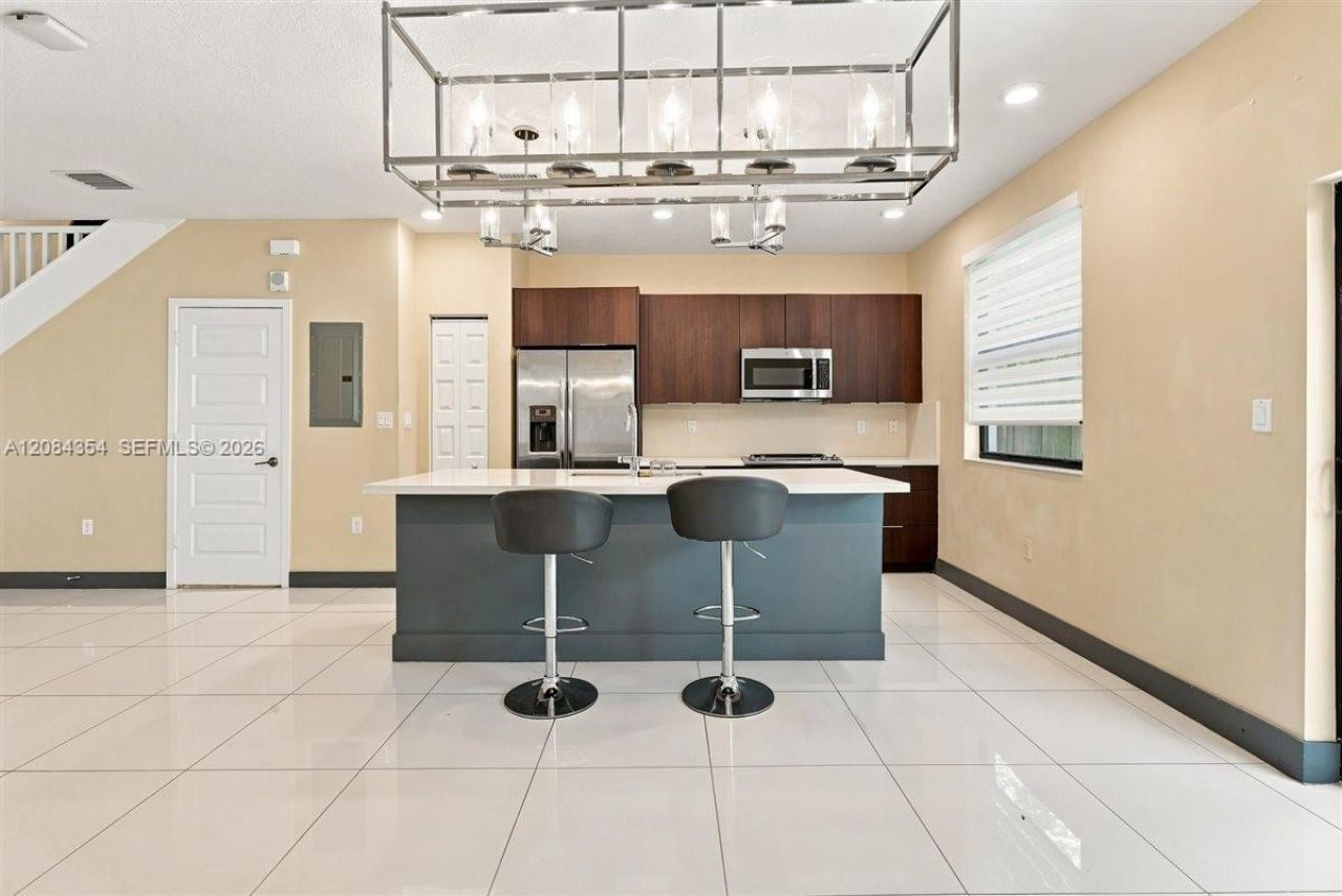 10455 NW 82nd St, Unit 10, Doral, FL 33178 Photo