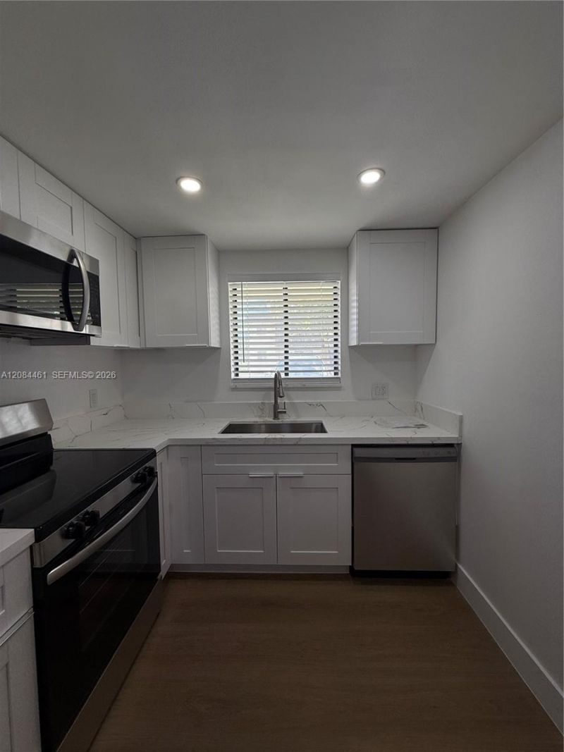 1005 S Flagler Ave, Unit 810, Pompano Beach, FL 33060 Photo