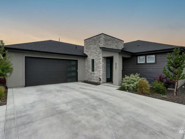 8361 W Meltwater Ln, Eagle, ID 83616