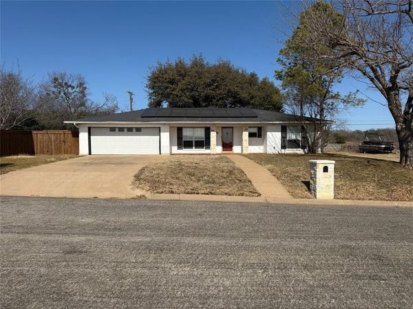 2817 NE 11th Street , Mineral Wells, TX 76067