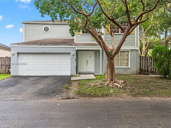 22316 SW 99th Ave , Cutler Bay, FL 33190