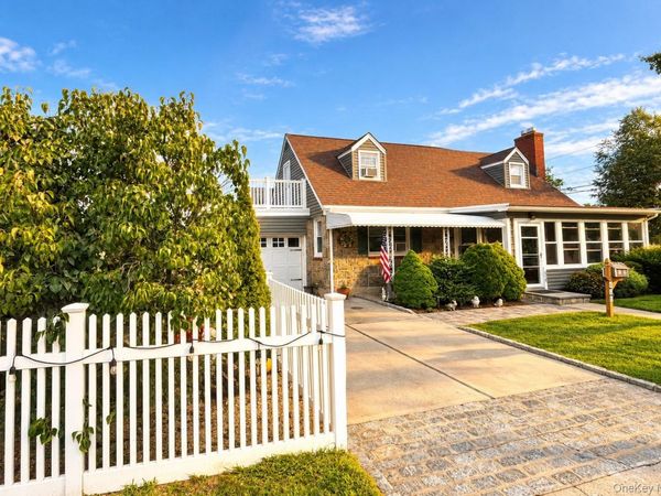 630 9th Street, Garden City South, NY 11552