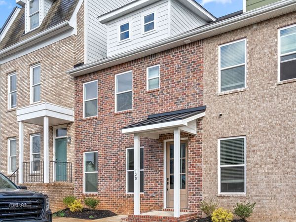 120 Savannah Ave, Pleasant View, TN 37146