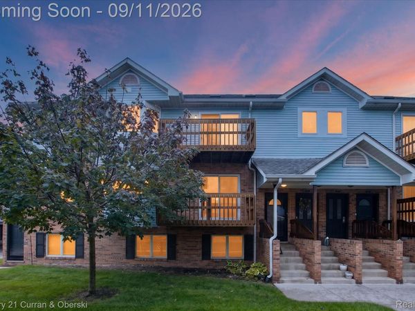 244 Pinewood Drive , Plymouth, Mi 48170