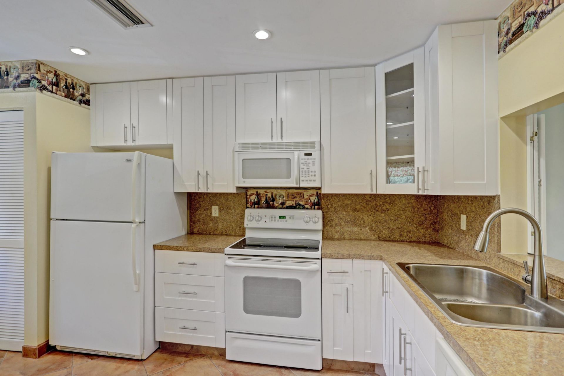 2910 SW 22nd Circle, Unit 212d, Delray Beach, FL 33445 Photo
