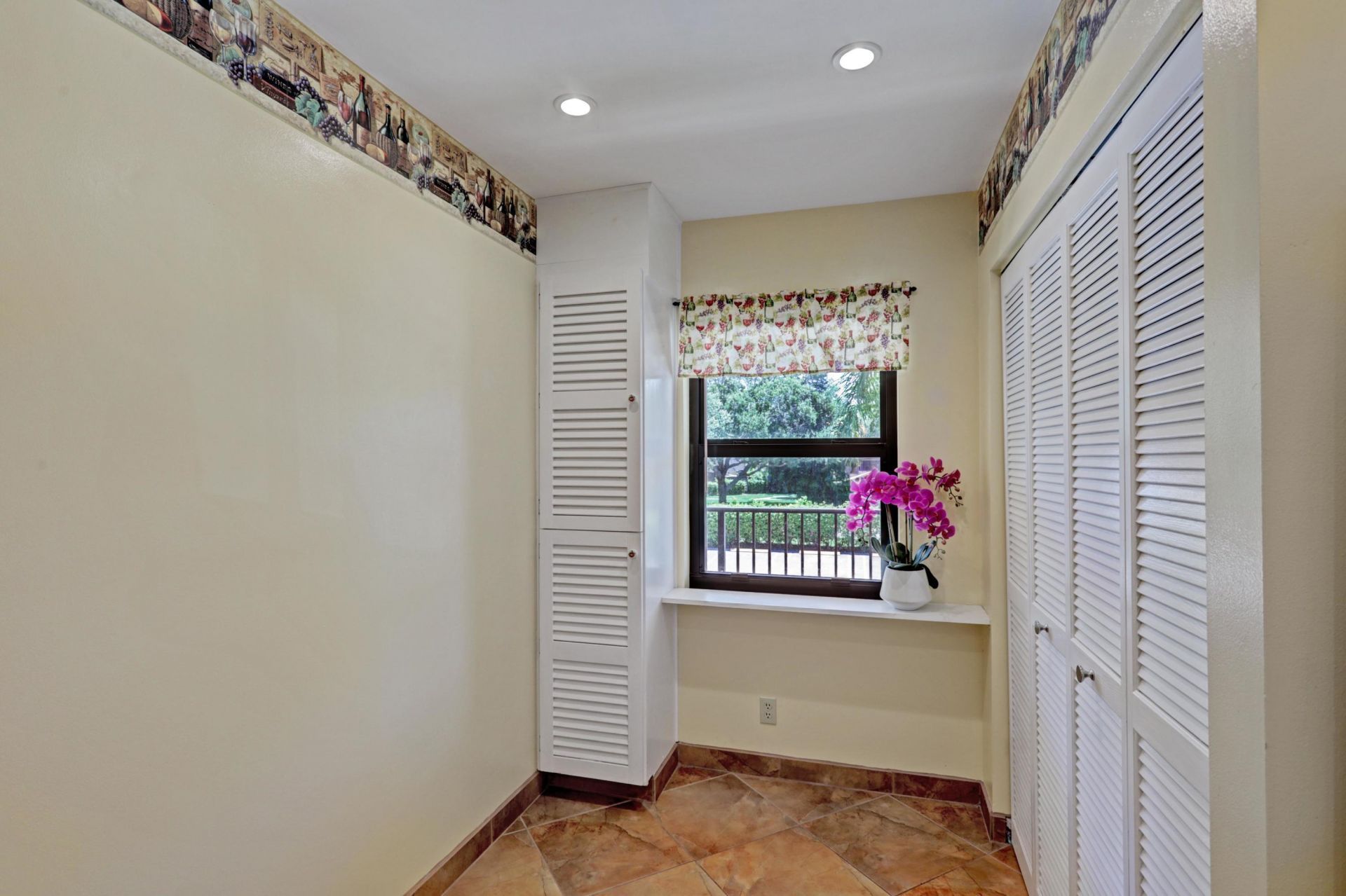 2910 SW 22nd Circle, Unit 212d, Delray Beach, FL 33445 Photo