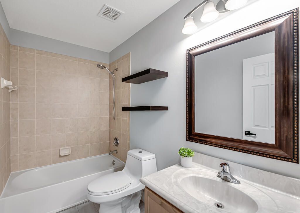 4825 SE Chiles Court, Stuart, FL 34997 Photo