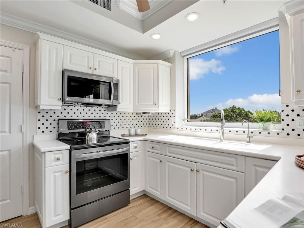 1001 Arbor Lake Dr , Unit 301, Naples, FL 34110 Photo