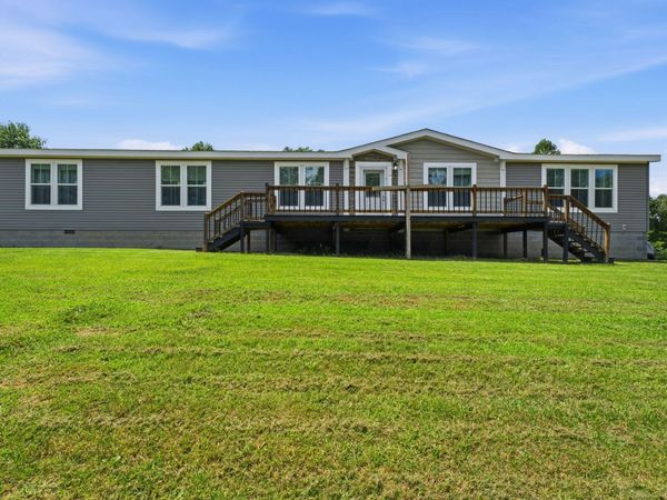 531 Pea Ridge Rd , Chestnut Mound, TN 38552