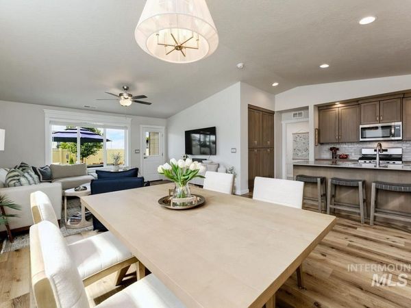 348 W Radiant Ridge, Meridian, ID 83642