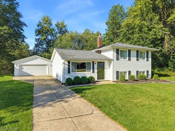 14924 Carol Drive , Maple Heights, OH 44137
