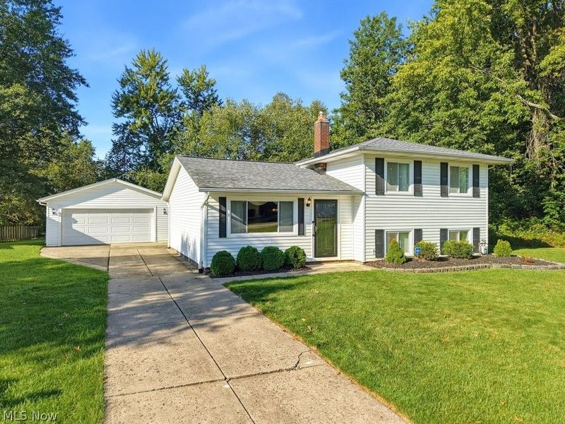 14924 Carol Drive, Maple Heights, OH 44137 Photo 1