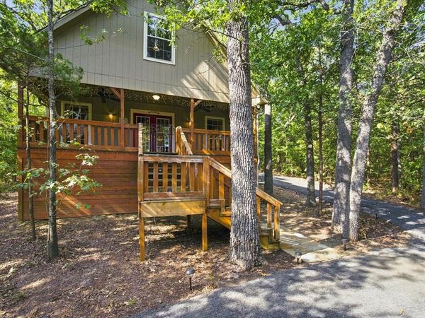 196 Lakecrest Drive , Pottsboro, TX 75076