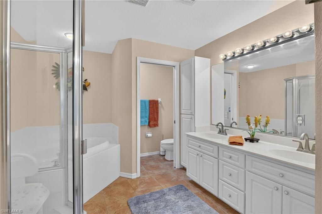 4041 SE 11th Pl , Unit 207, Cape Coral, FL 33904 Photo
