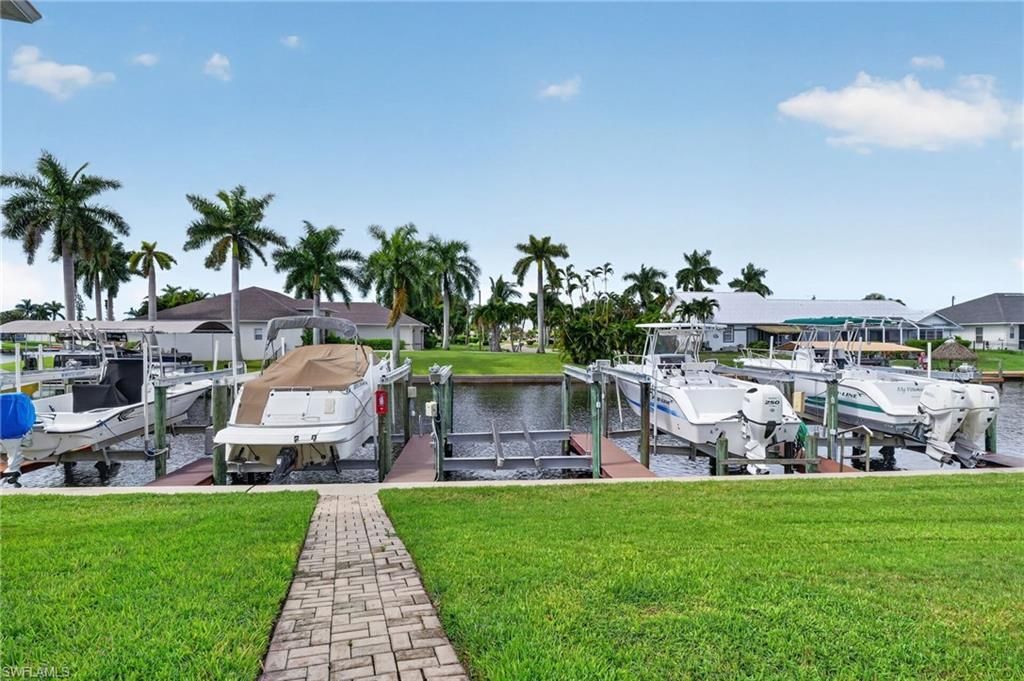 4041 SE 11th Pl , Unit 207, Cape Coral, FL 33904 Photo