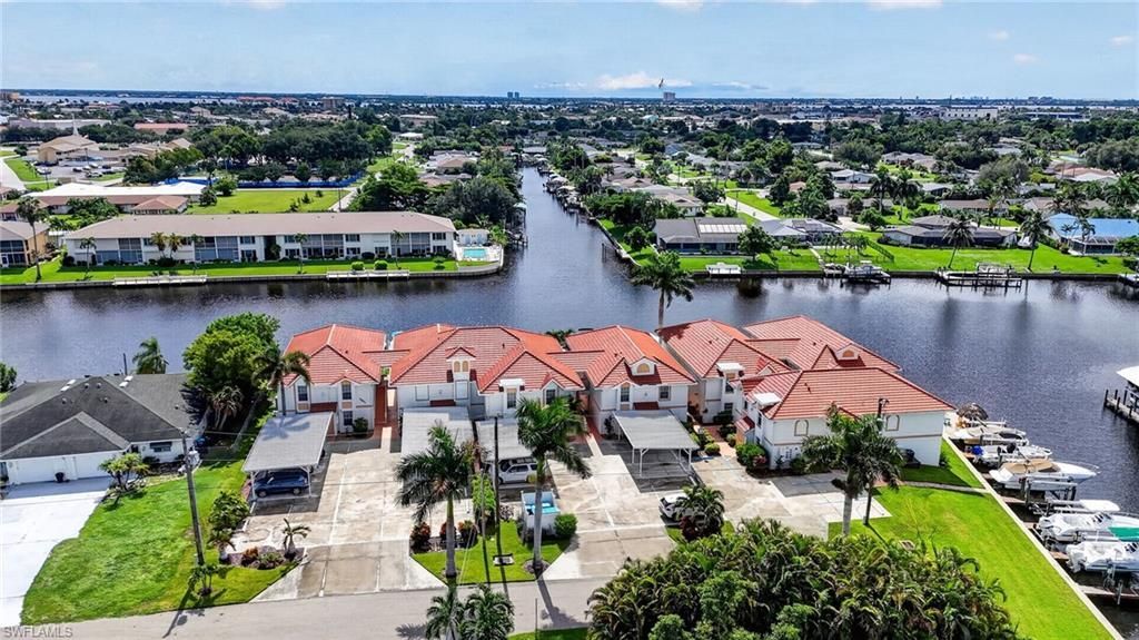 4041 SE 11th Pl , Unit 207, Cape Coral, FL 33904 Photo