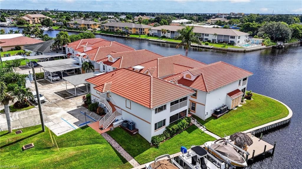 4041 SE 11th Pl , Unit 207, Cape Coral, FL 33904 Photo