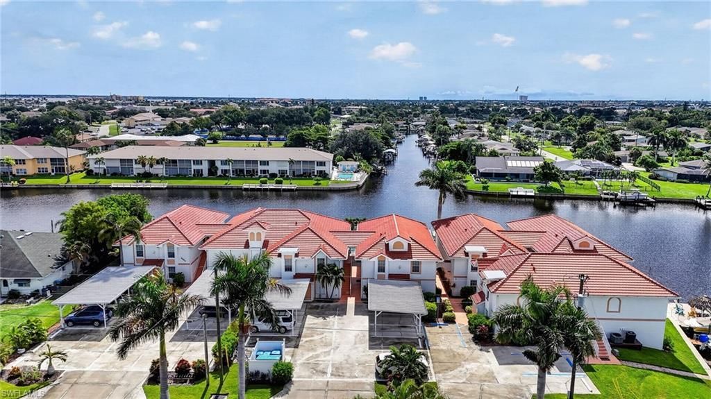 4041 SE 11th Pl , Unit 207, Cape Coral, FL 33904 Photo