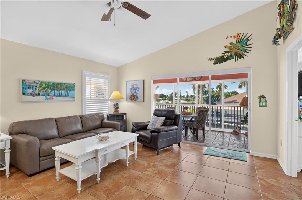 4041 SE 11th Pl , Unit 207, Cape Coral, FL 33904 Photo