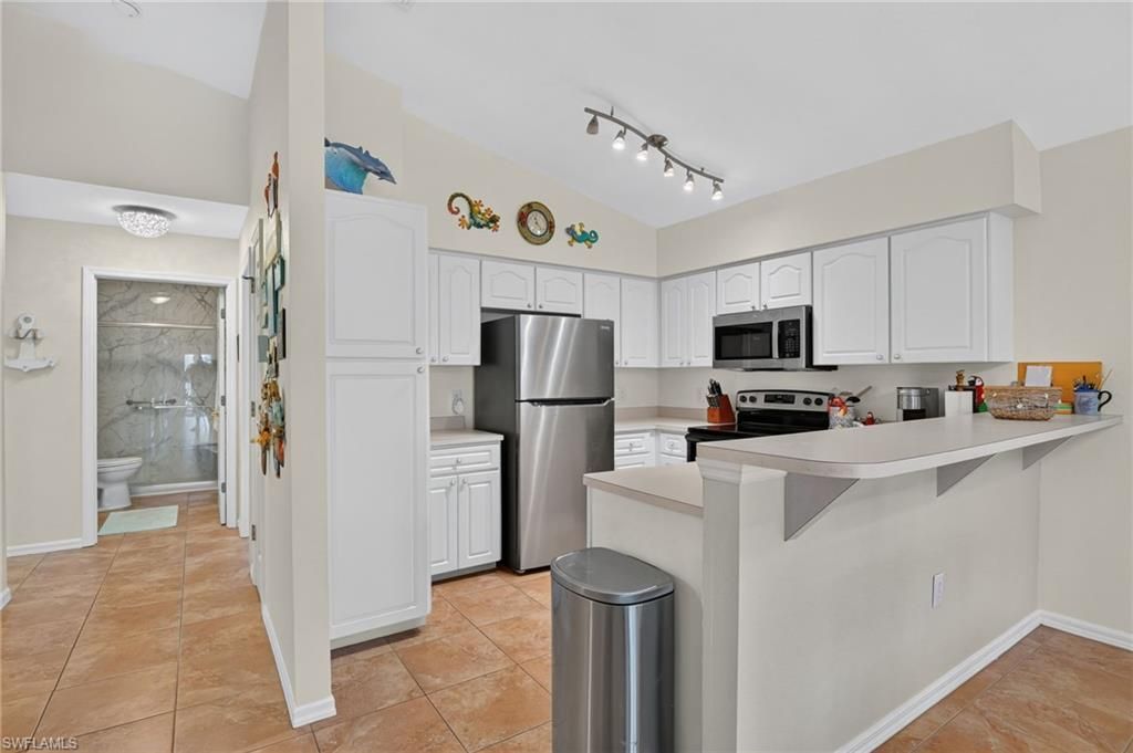 4041 SE 11th Pl , Unit 207, Cape Coral, FL 33904 Photo