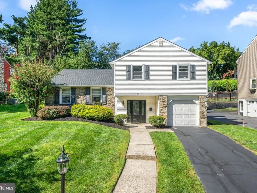 474 Doe Run Lane , Springfield, PA 19064 Main Photo