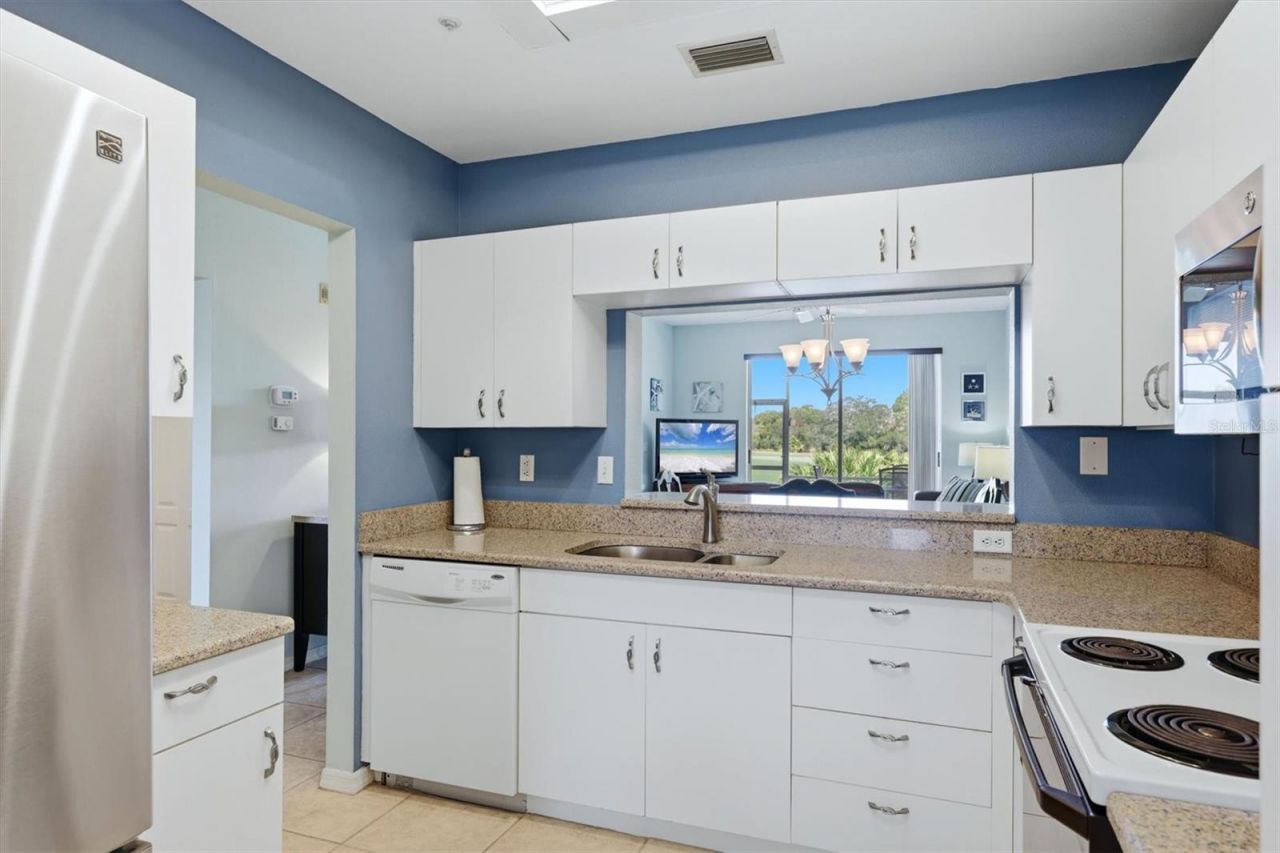 9610 Club South Circle, Unit 4107, Sarasota, FL 34238 Photo