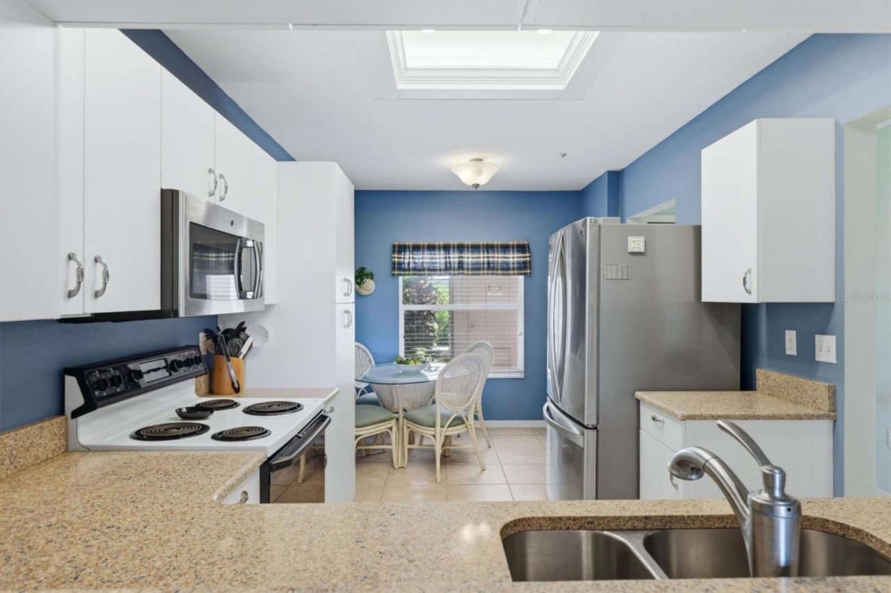 9610 Club South Circle, Unit 4107, Sarasota, FL 34238 Photo