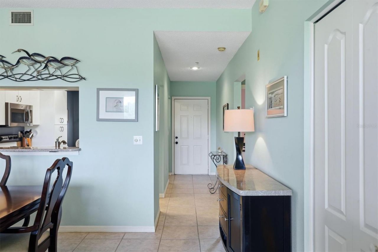 9610 Club South Circle, Unit 4107, Sarasota, FL 34238 Photo