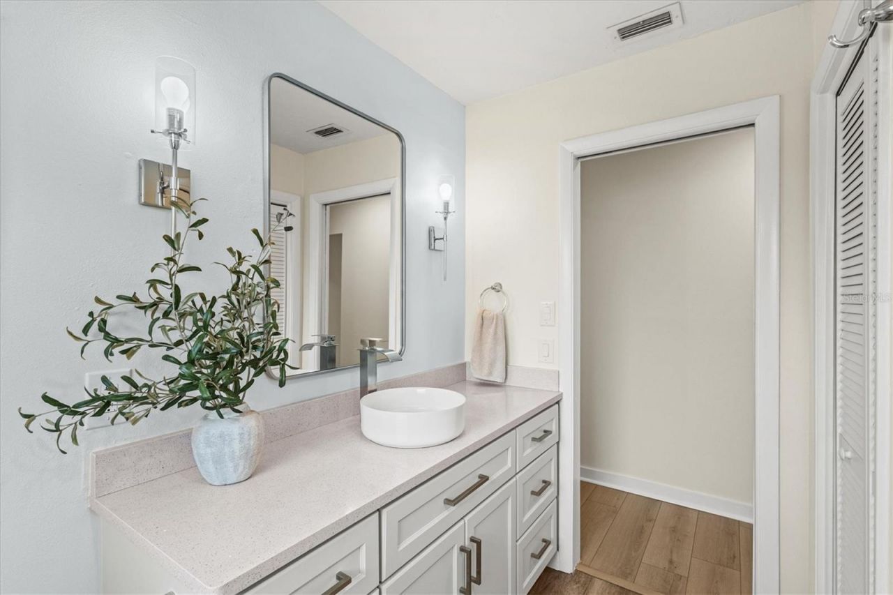 2923 Concord Street, Sarasota, FL 34231 Photo