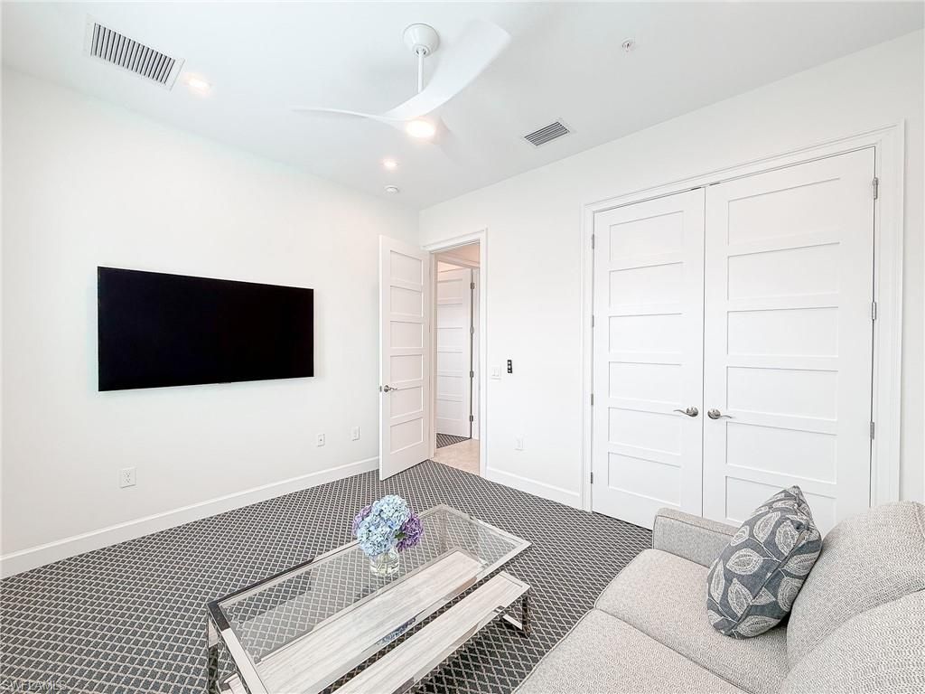 6573 Dominica Dr , Unit 202, Naples, FL 34113 Photo