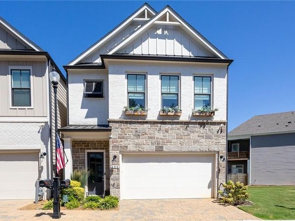 688 Stickley Oak Way , Woodstock, GA 30189
