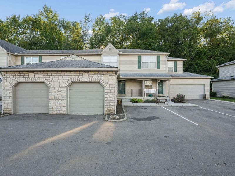 1863 Ridgebury Drive, Unit 45D, Hilliard, OH 43026 Photo 2