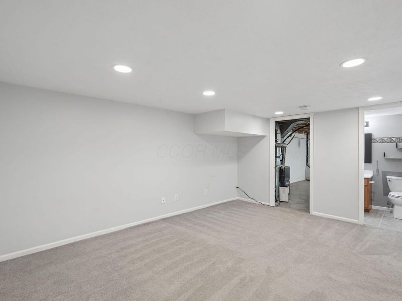 1863 Ridgebury Drive, Unit 45D, Hilliard, OH 43026 Photo 22