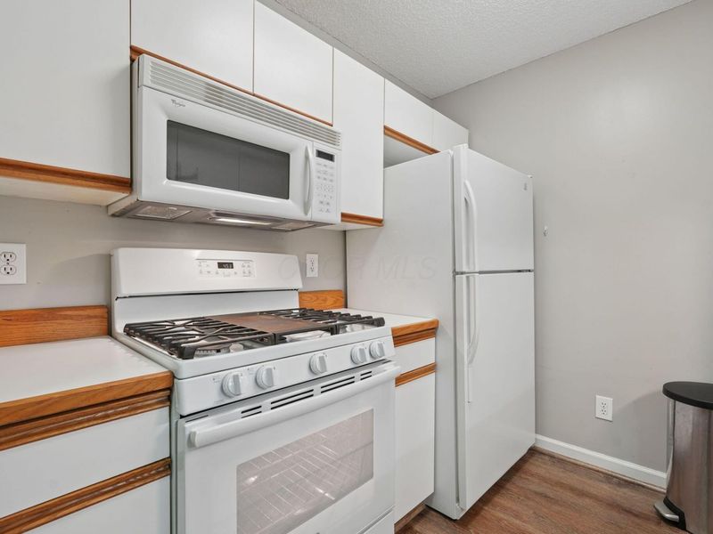 1863 Ridgebury Drive, Unit 45D, Hilliard, OH 43026 Photo 7