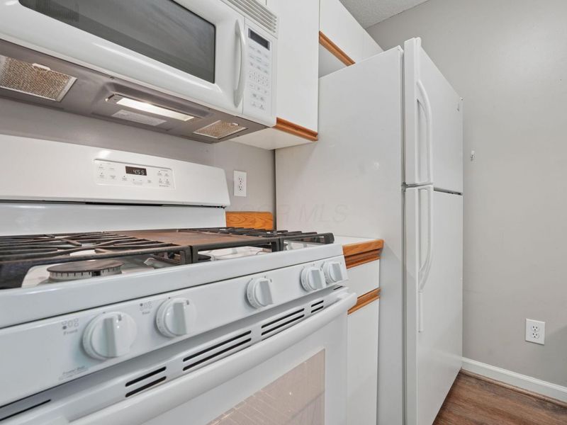 1863 Ridgebury Drive, Unit 45D, Hilliard, OH 43026 Photo 8