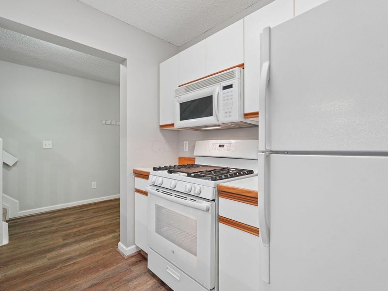 1863 Ridgebury Drive, Unit 45D, Hilliard, OH 43026 Photo 9