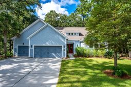 235 Camber Road photo 4