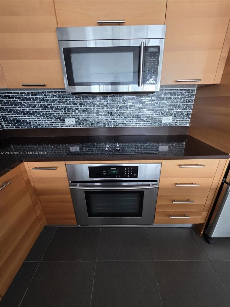 3301 NE 1st , Unit H2702, Miami, FL 33137 Photo