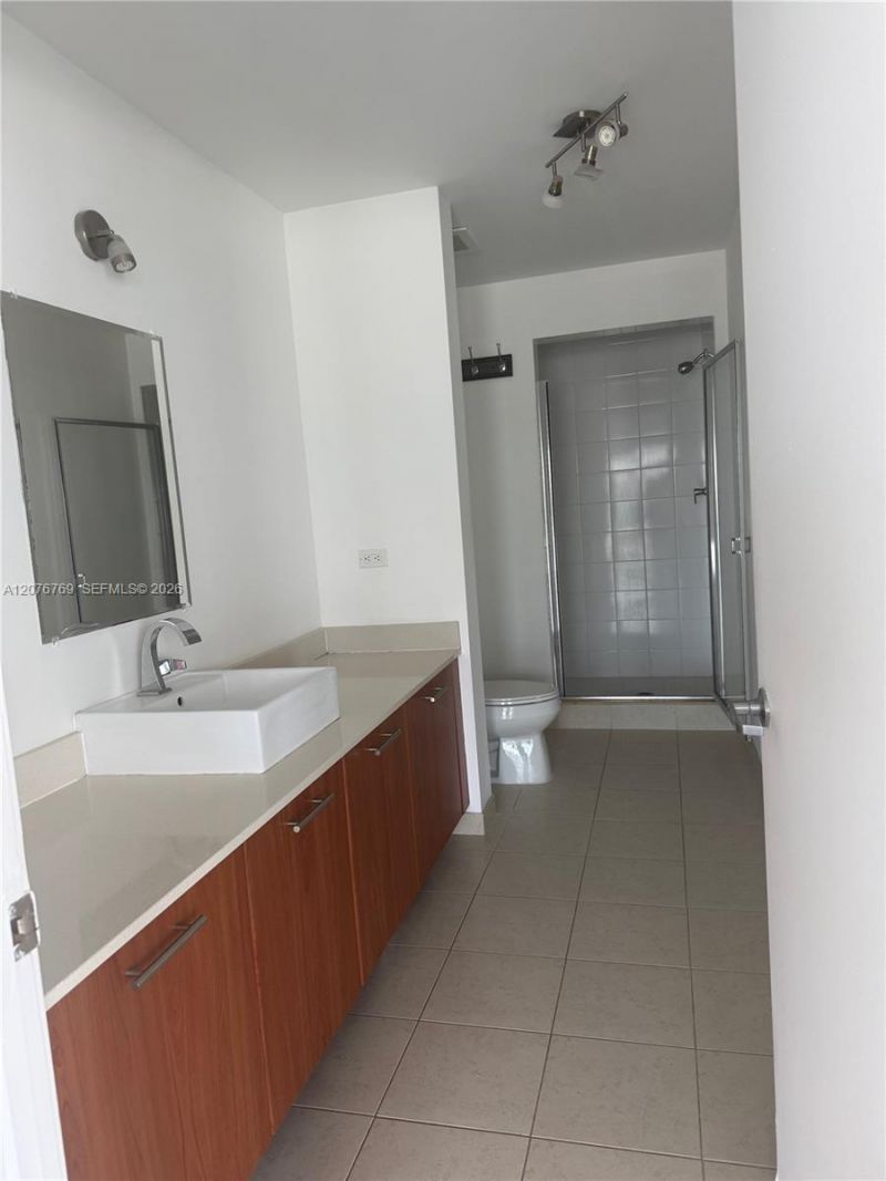 3301 NE 1st , Unit H2702, Miami, FL 33137 Photo