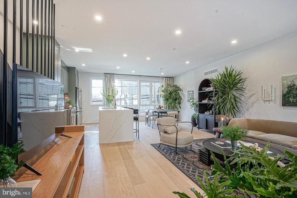 1102 E COLUMBIA , PHILADELPHIA, PA 19125