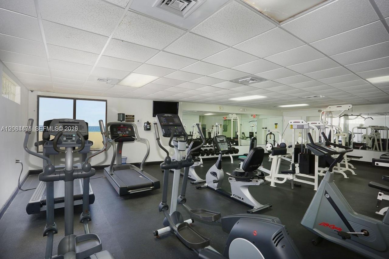3725 S Ocean Dr, Unit 715, Hollywood, FL 33019 Photo