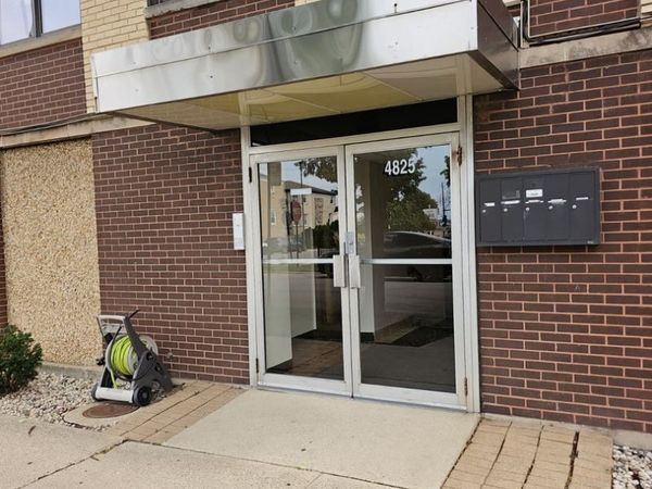 4825 N Mason Avenue , Unit 102, Chicago, IL 60630