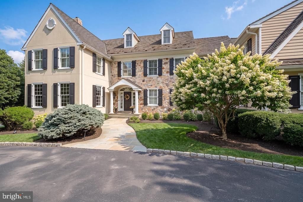 16 HARRISON DRIVE , NEWTOWN SQUARE, PA 19073