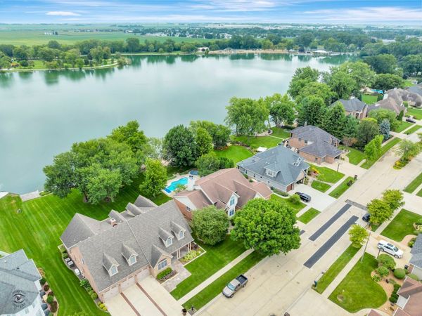 1210 N Westshore Boulevard , Manteno, IL 60950