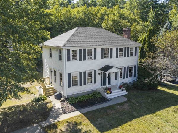 29 Dixon Way, Seabrook, NH 03874