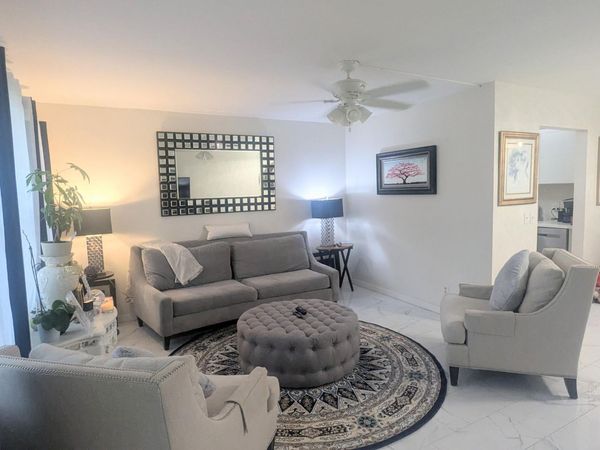360 Windsor P, West Palm Beach, FL 33417