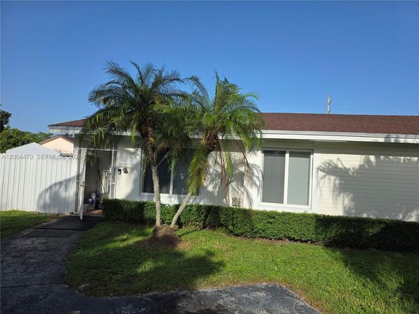 16203 SW 302 nd st , Homestead, FL 33033